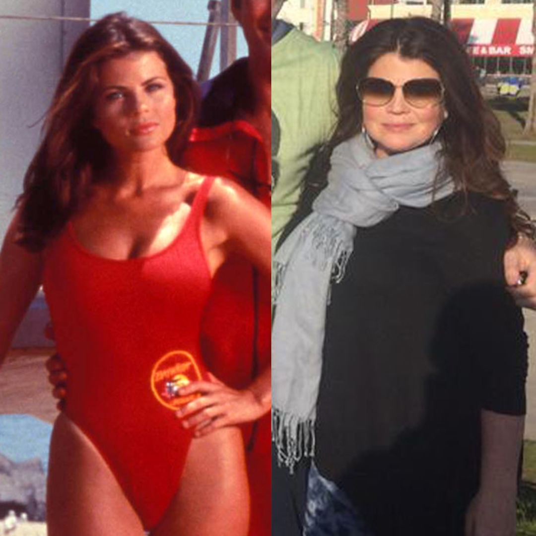 See Baywatch Star Yasmine Bleeth Emerges On Venice Boardwalk E Online